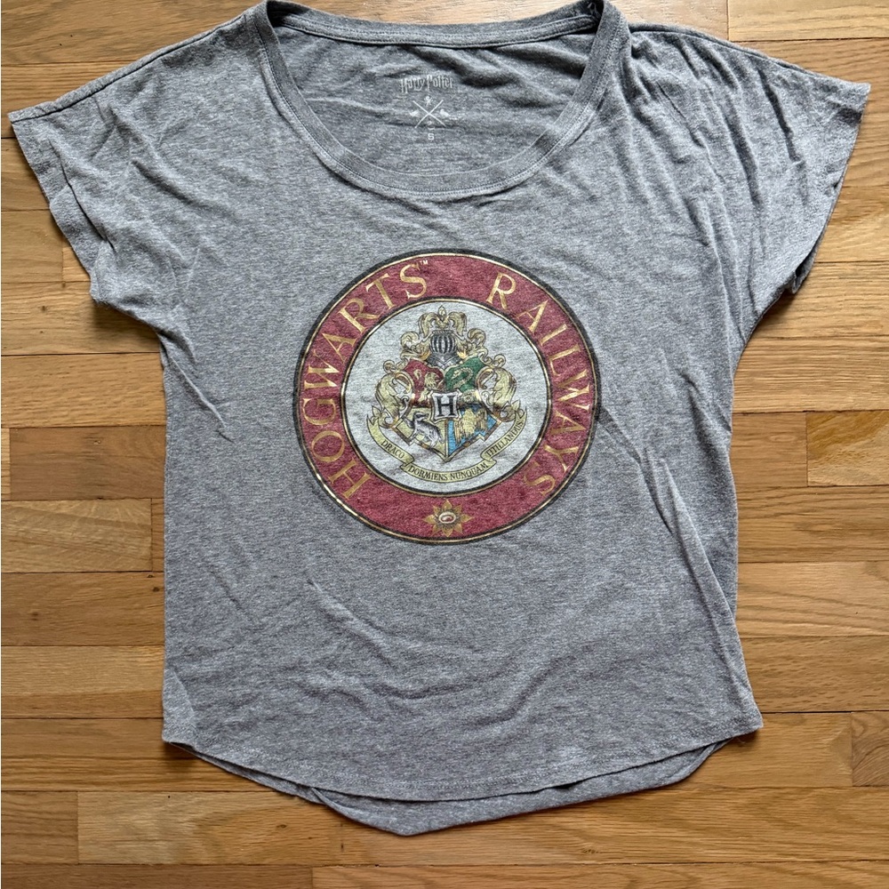 Gray Hogwarts Railways Tee Harry Potter S Universal Studio